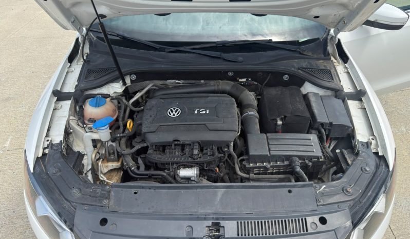 
								2015 Volkswagen Passat, S full									