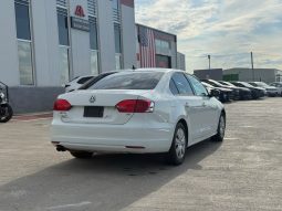 
										2014 Volkswagen Jetta, SE full									