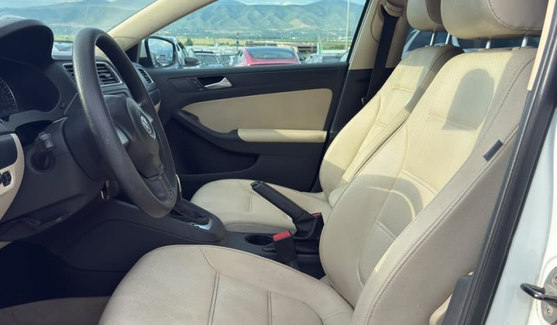 
								2014 Volkswagen Jetta, SE full									