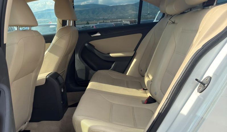 
								2014 Volkswagen Jetta, SE full									