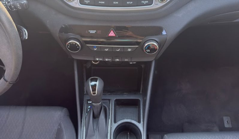 
								HYUNDAI TUCSON full									