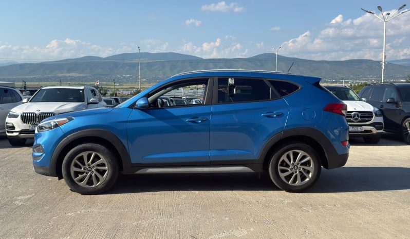 
								HYUNDAI TUCSON full									