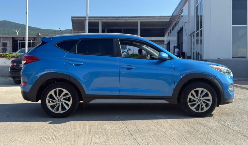 
								HYUNDAI TUCSON full									