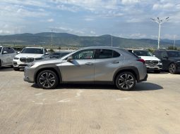
										2020 Lexus UX 250H full									