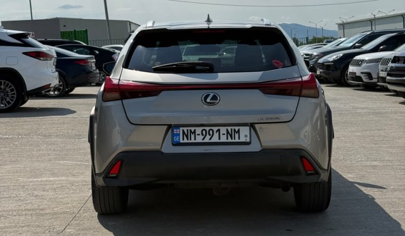 
								2020 Lexus UX 250H full									