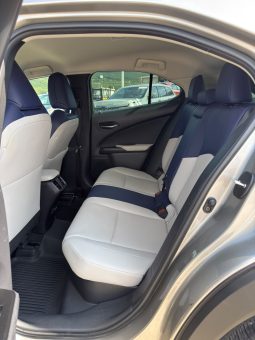
										2020 Lexus UX 250H full									