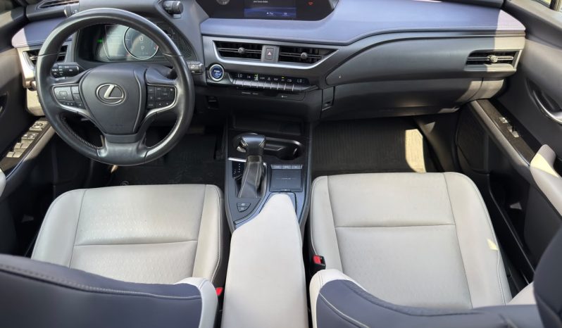 
								2020 Lexus UX 250H full									