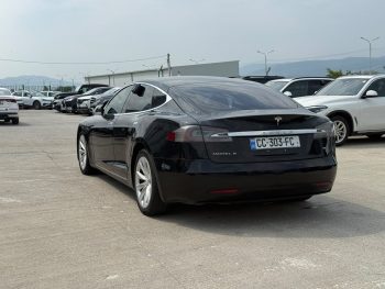 2016 Tesla MODEL S