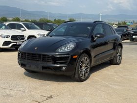 2016 Porsche Macan, S