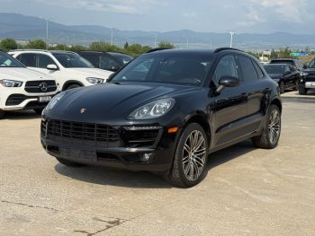 2016 Porsche Macan, S