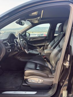 
										2016 Porsche Macan, S full									
