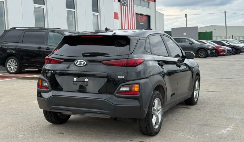 
								Hyundai Kona full									