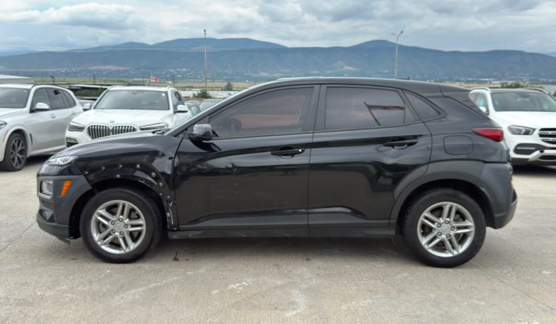 
								Hyundai Kona full									