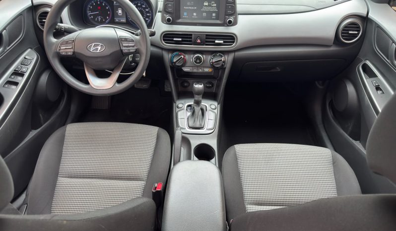 
								Hyundai Kona full									