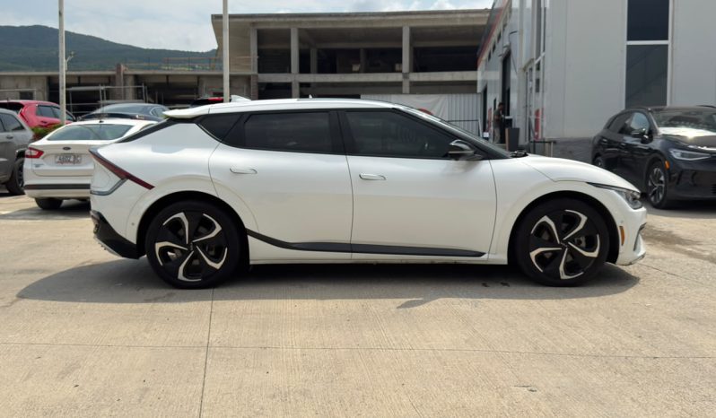 
								2022 KIA EV6 full									
