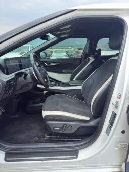 
										2022 KIA EV6 full									
