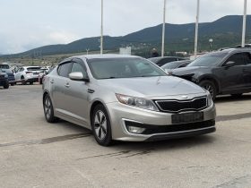 Kia Optima Hybrid LX