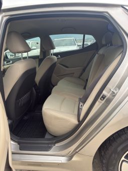 
										Kia Optima Hybrid LX full									