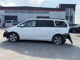 2015 Toyota Sienna, LE