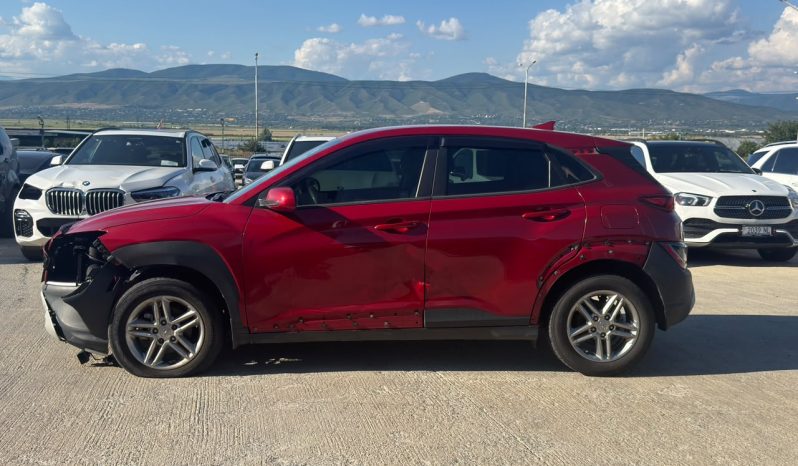 
								Hyundai Kona full									