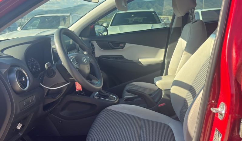 
								Hyundai Kona full									