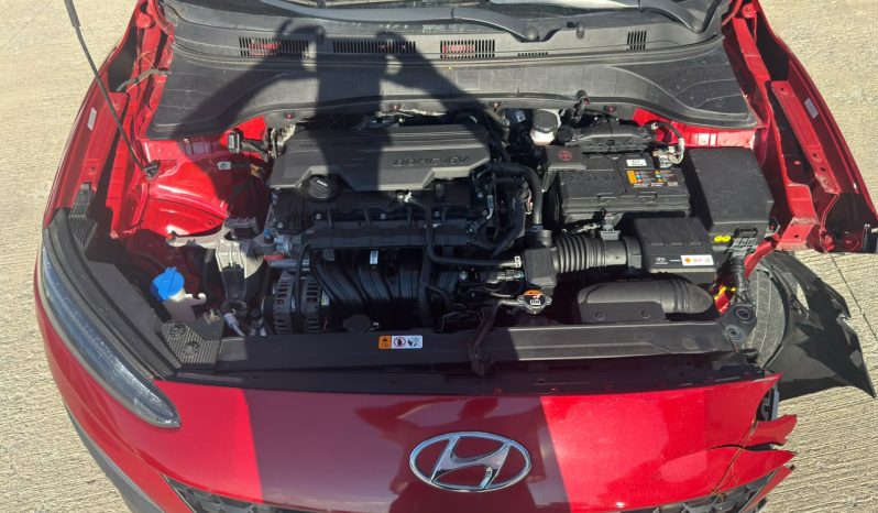 
								Hyundai Kona full									