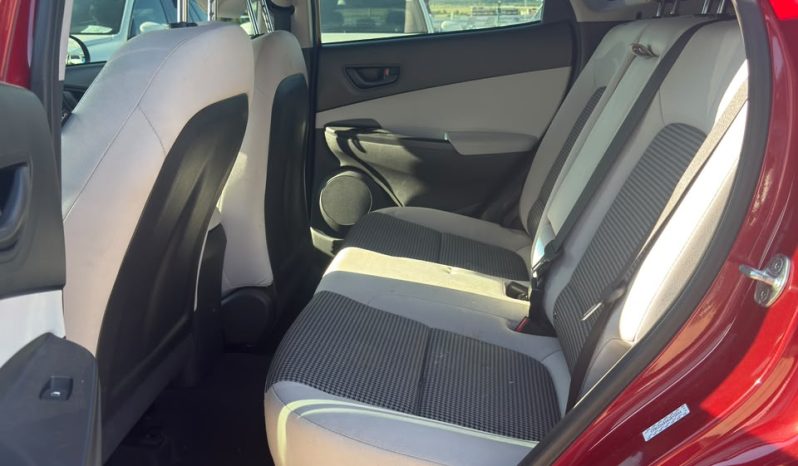 
								Hyundai Kona full									