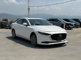 2020 Mazda 3, Premium