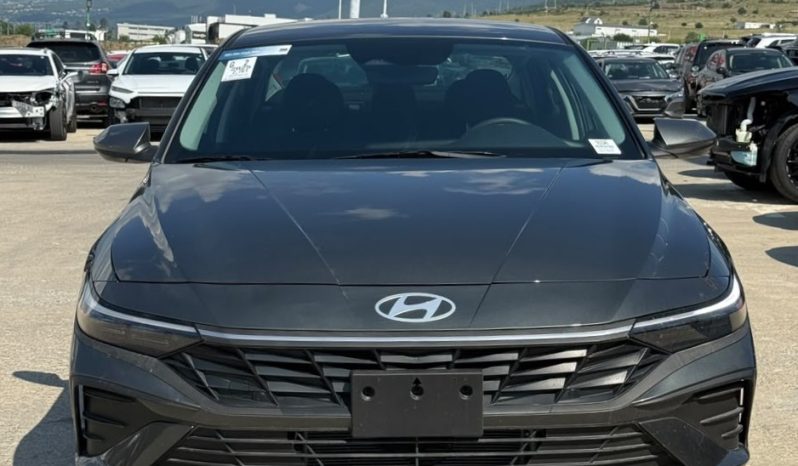
								2025 Hyundai Elantra Hybrid Blue full									
