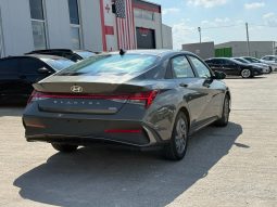 
										2025 Hyundai Elantra Hybrid Blue full									