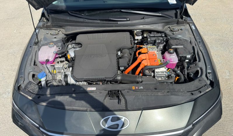 
								2025 Hyundai Elantra Hybrid Blue full									