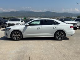 
										2021 Volkswagen Passat, 2.0T Se full									
