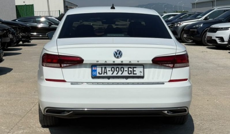 
								2021 Volkswagen Passat, 2.0T Se full									