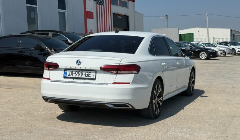 
								2021 Volkswagen Passat, 2.0T Se full									