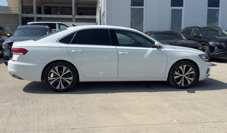
								2021 Volkswagen Passat, 2.0T Se full									