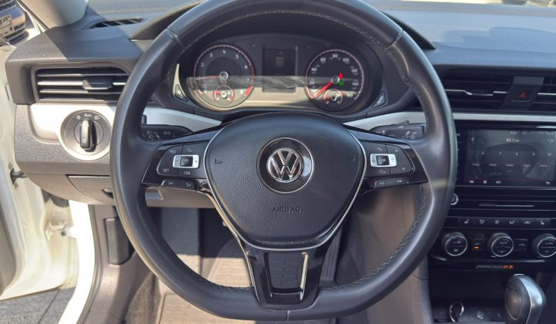 
								2021 Volkswagen Passat, 2.0T Se full									