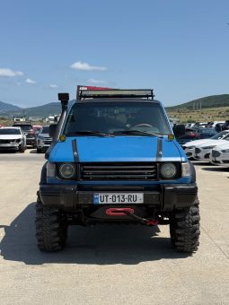 
										Mitsubishi Pajero full									