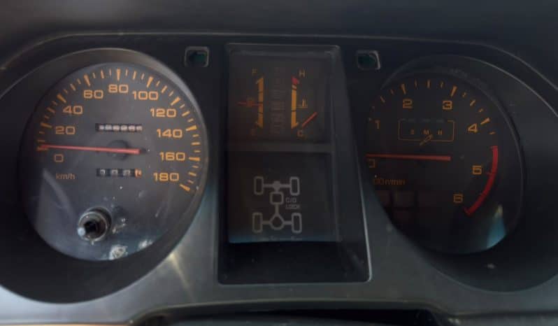 
								Mitsubishi Pajero full									