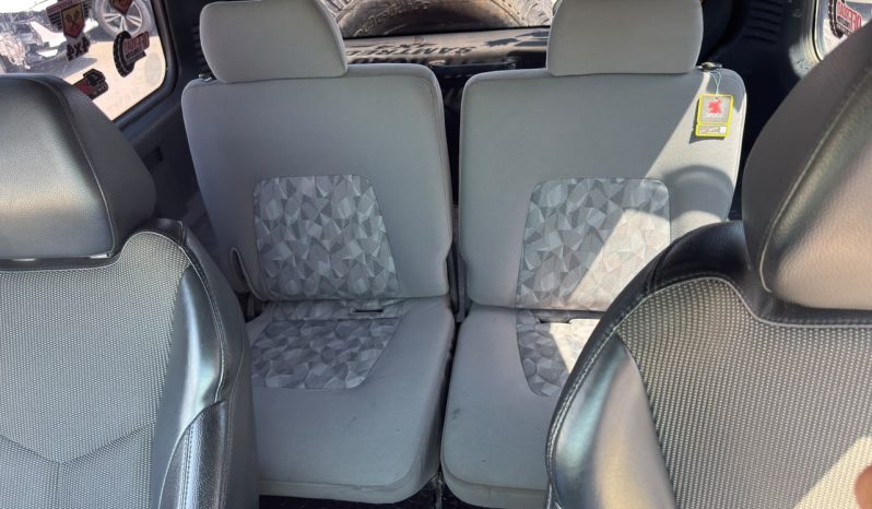
								Mitsubishi Pajero full									