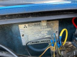 
										Mitsubishi Pajero full									