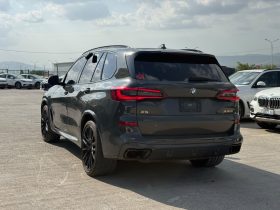 2022 BMW X5 M50I