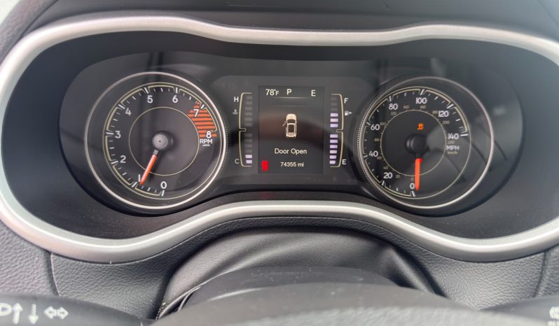 
								2018 Jeep Cherokee, Latitude Plus 4X4 full									