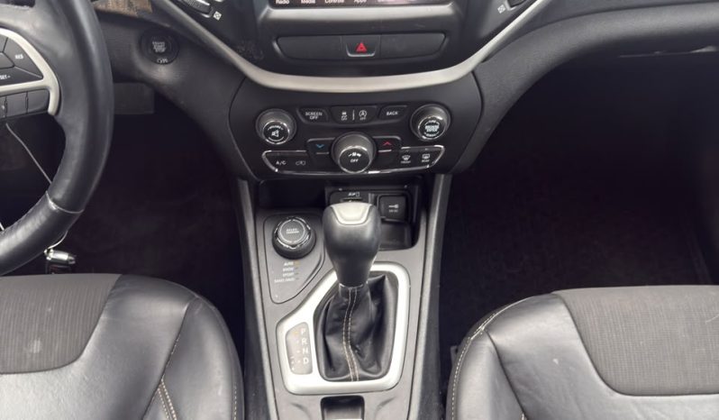 
								2018 Jeep Cherokee, Latitude Plus 4X4 full									