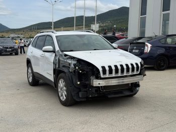 2018 Jeep Cherokee, Latitude Plus 4X4
