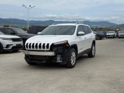 
										2018 Jeep Cherokee, Latitude Plus 4X4 full									