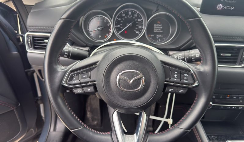
								Mazda CX-5 full									