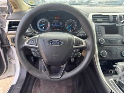 
										2014 Ford Fusion, SE full									
