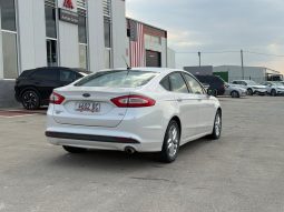 
										2014 Ford Fusion, SE full									