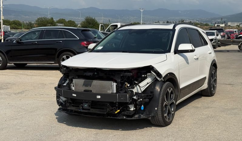 
								KIA Niro full									