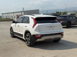 
										KIA Niro full									